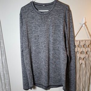 EUC Lululemon Athletica Men's Heather Gray Long Sleeve Athletic Tee XL